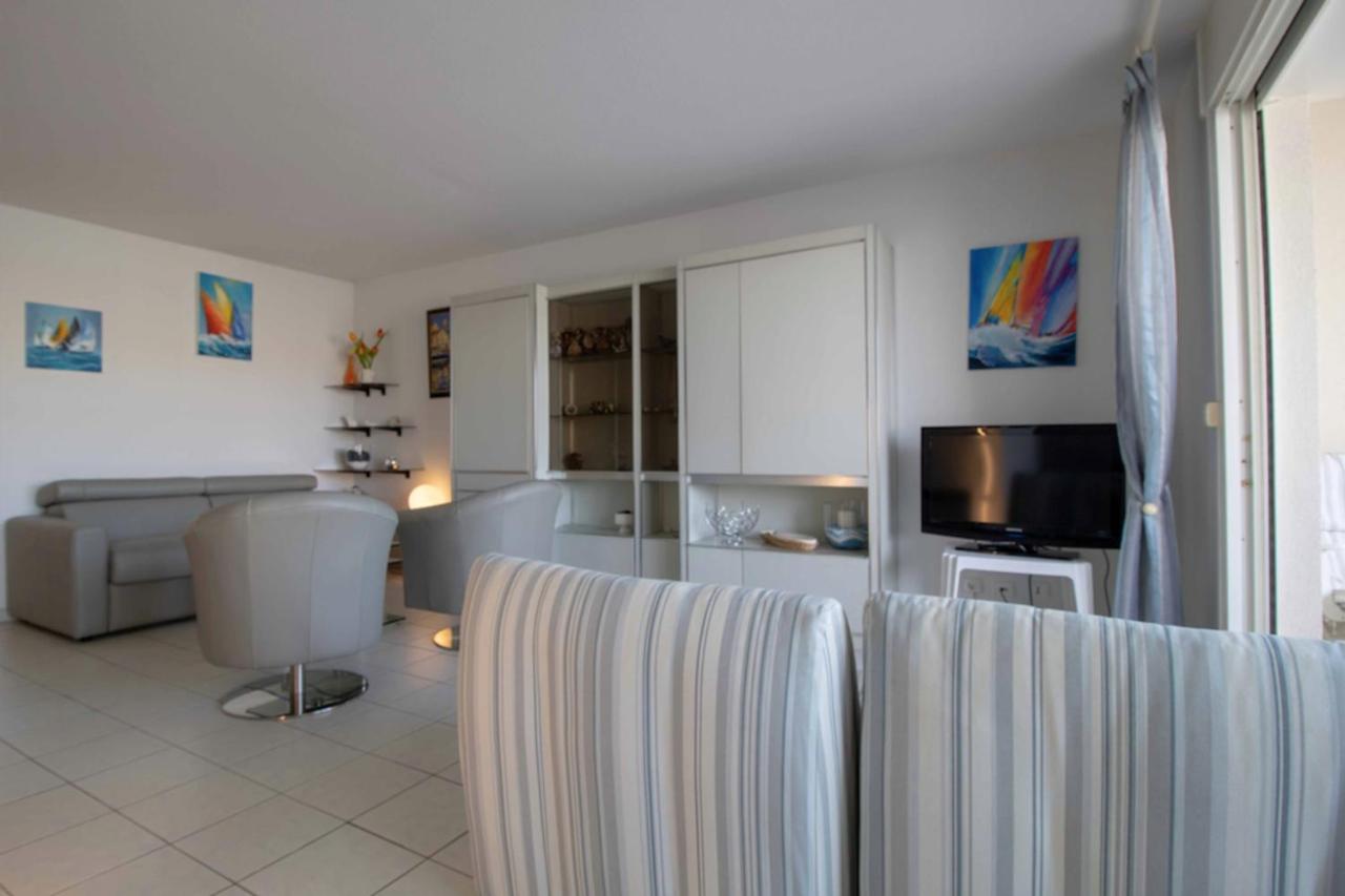 Apartment With Balcony And View On The Port Fréjus エクステリア 写真