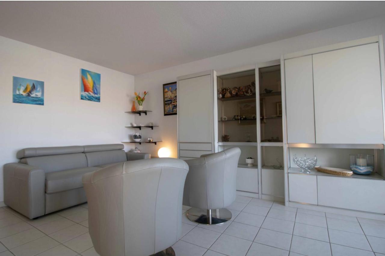 Apartment With Balcony And View On The Port Fréjus エクステリア 写真